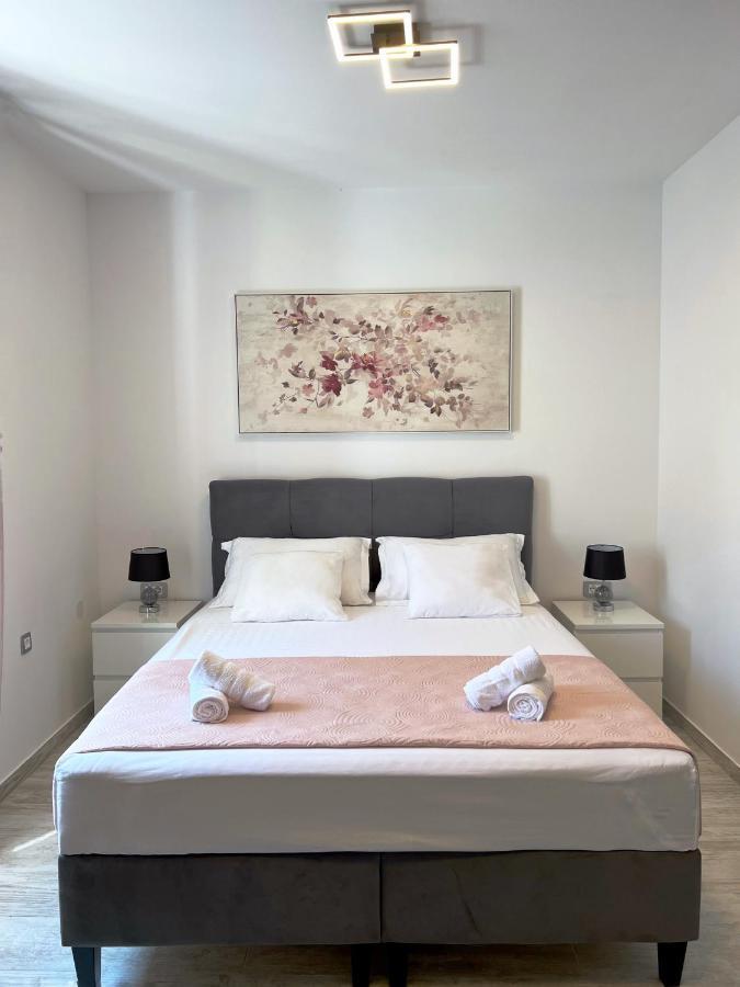 Studio Apartman Perla Split Exterior foto